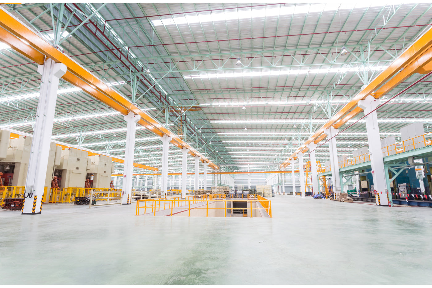 VIRIBRIGHT - Warehouse and Industrial LED Lighting